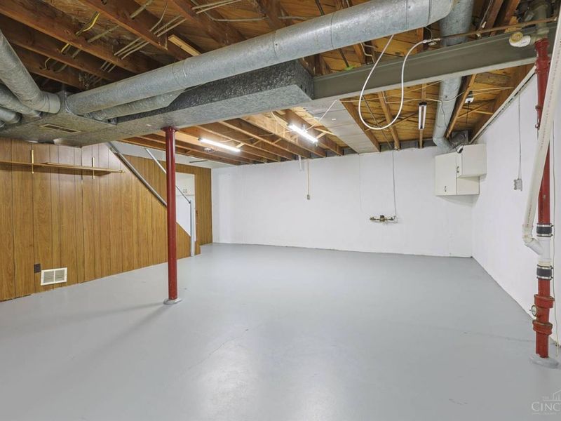 881 Sabino Court, Cincinnati, OH 45321 Photo 32