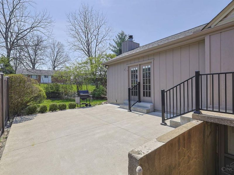 881 Sabino Court, Cincinnati, OH 45321 Photo 35