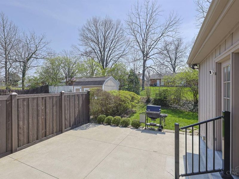 881 Sabino Court, Cincinnati, OH 45321 Photo 41