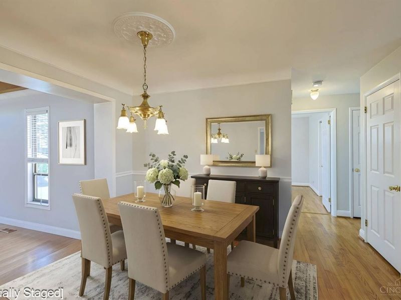 881 Sabino Court, Cincinnati, OH 45321 Photo 5