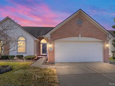 289 Shore Brook Lane, Walled Lake, MI 48390