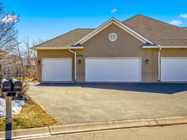 18045 39th Place N, Plymouth, MN 55446