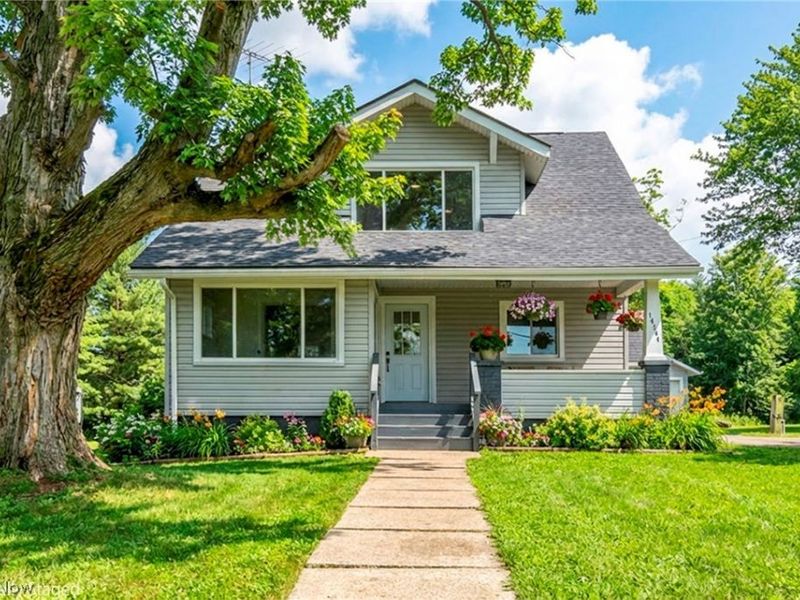 14244 Atwater Avenue NE, Alliance, OH 44601 Photo 2