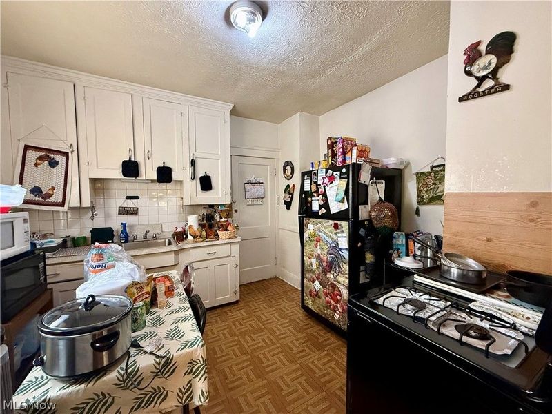 412 E 146th Street, Cleveland, OH 44110 Photo 10