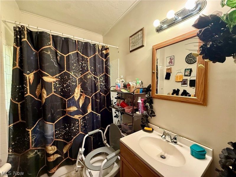 412 E 146th Street, Cleveland, OH 44110 Photo 15