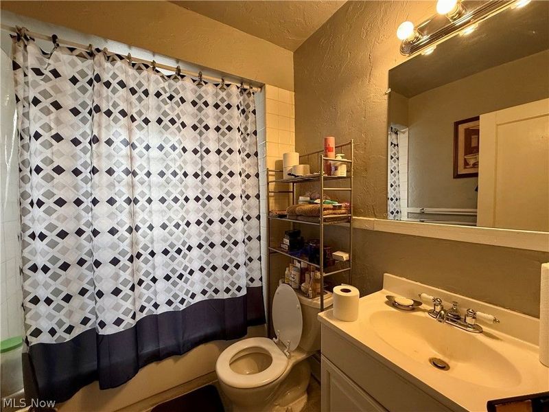 412 E 146th Street, Cleveland, OH 44110 Photo 34