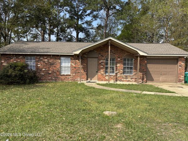 2207 Ladnier Road, Gautier, MS 39553