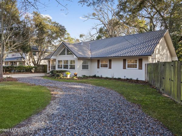 5808 Ridge Road, Ocean Springs, MS 39564