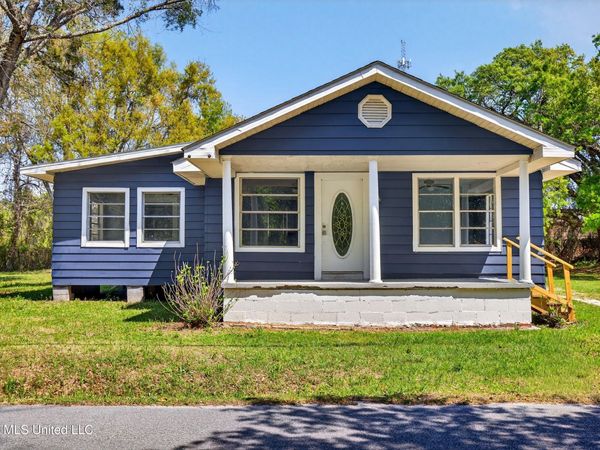 612 N Wright Avenue, Long Beach, MS 39560