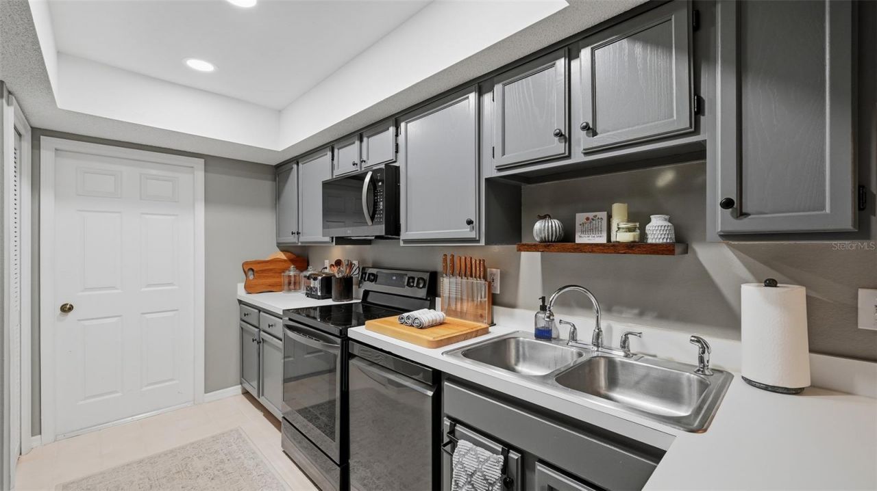 4504 Citation Lane, Unit C, Sarasota, FL 34233 Photo