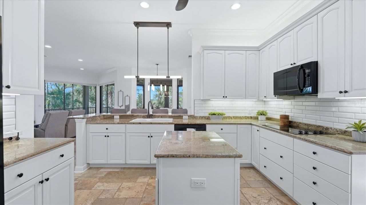 5935 River Forest Circle, Bradenton, FL 34203 Photo