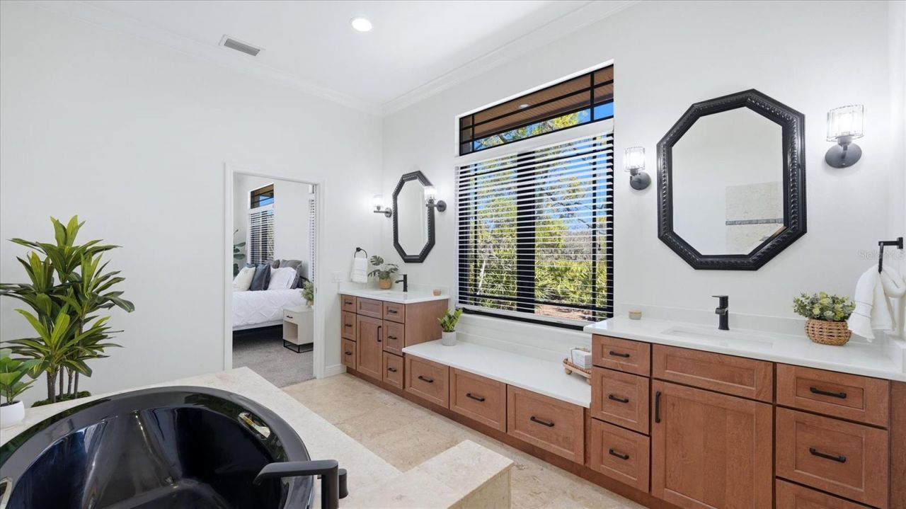 5935 River Forest Circle, Bradenton, FL 34203 Photo