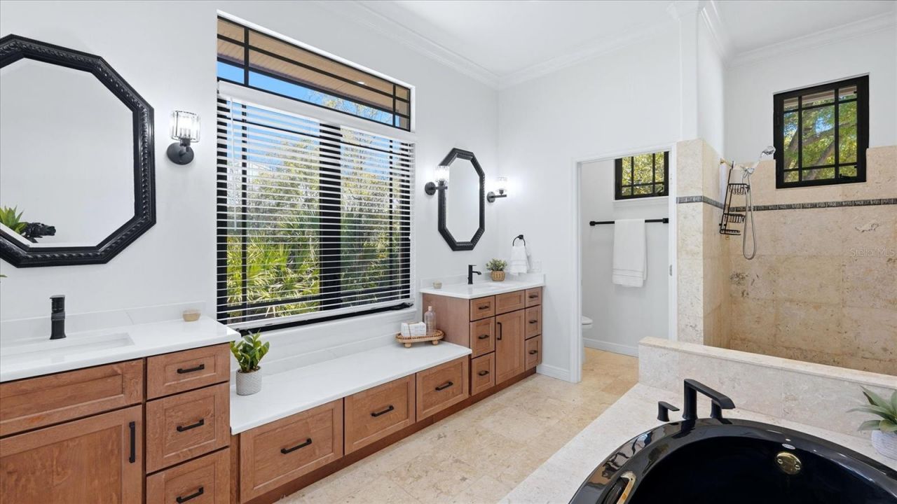 5935 River Forest Circle, Bradenton, FL 34203 Photo