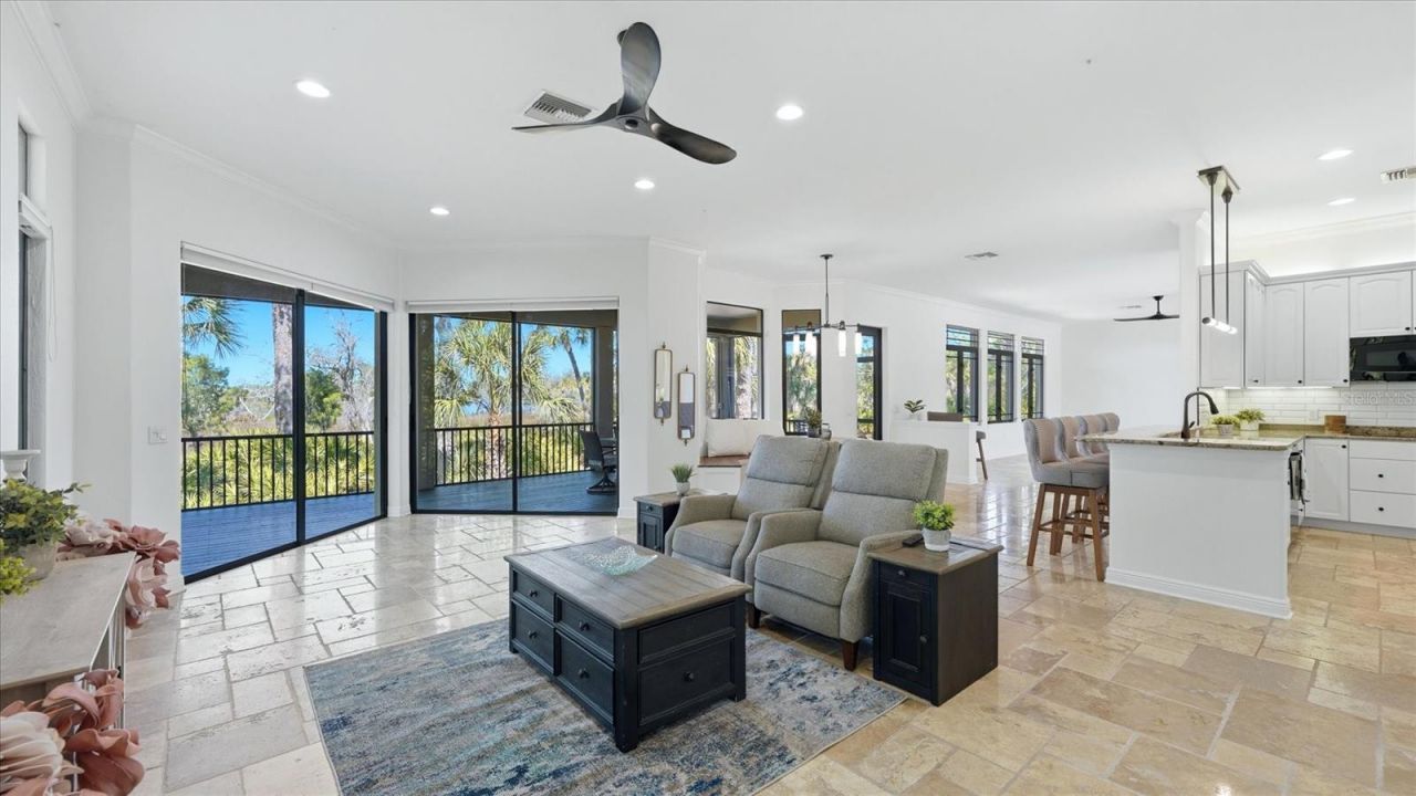 5935 River Forest Circle, Bradenton, FL 34203 Photo