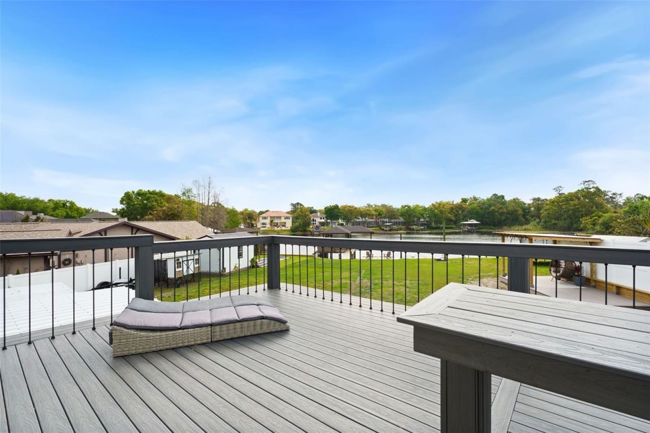 10525 Homestead Drive, Tampa, FL 33618 Photo