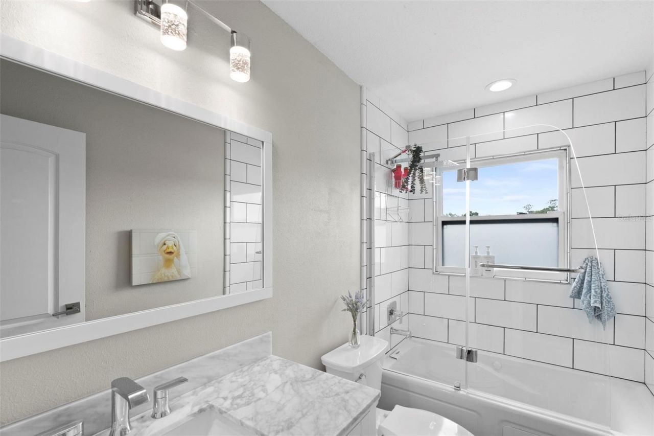 10525 Homestead Drive, Tampa, FL 33618 Photo