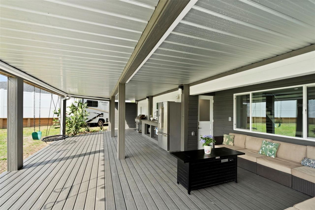 10525 Homestead Drive, Tampa, FL 33618 Photo