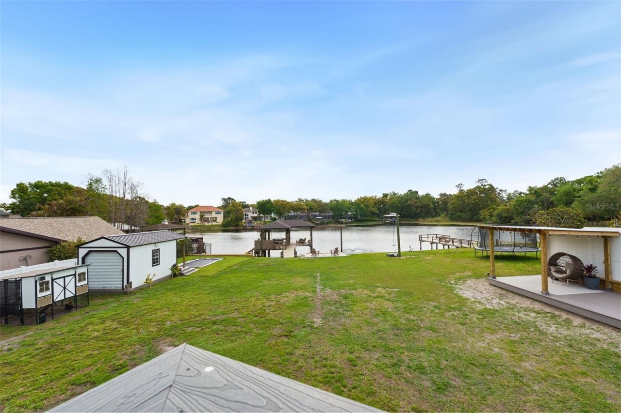 10525 Homestead Drive, Tampa, FL 33618 Photo