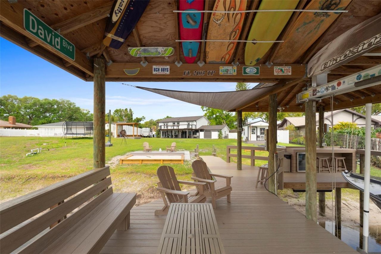 10525 Homestead Drive, Tampa, FL 33618 Photo