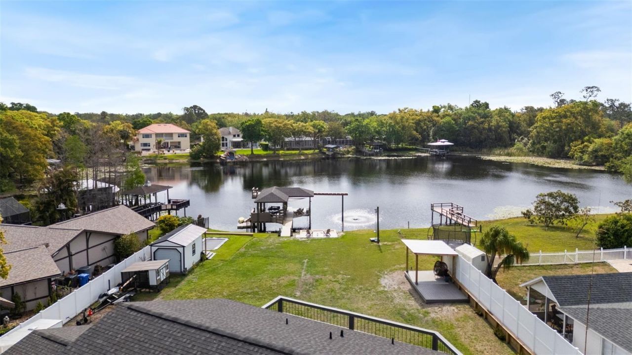 10525 Homestead Drive, Tampa, FL 33618 Photo