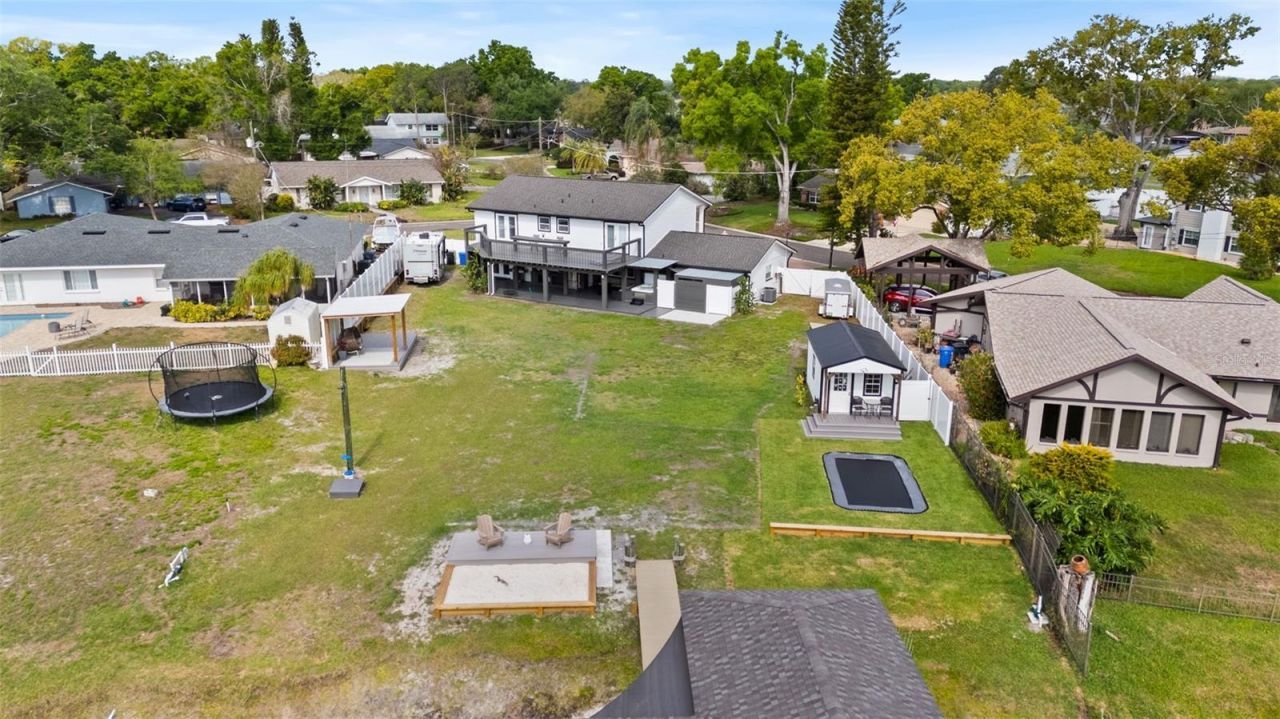 10525 Homestead Drive, Tampa, FL 33618 Photo