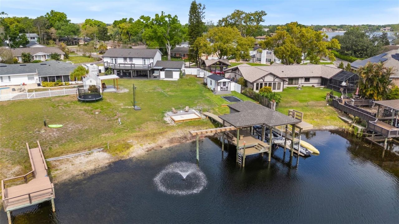 10525 Homestead Drive, Tampa, FL 33618 Photo