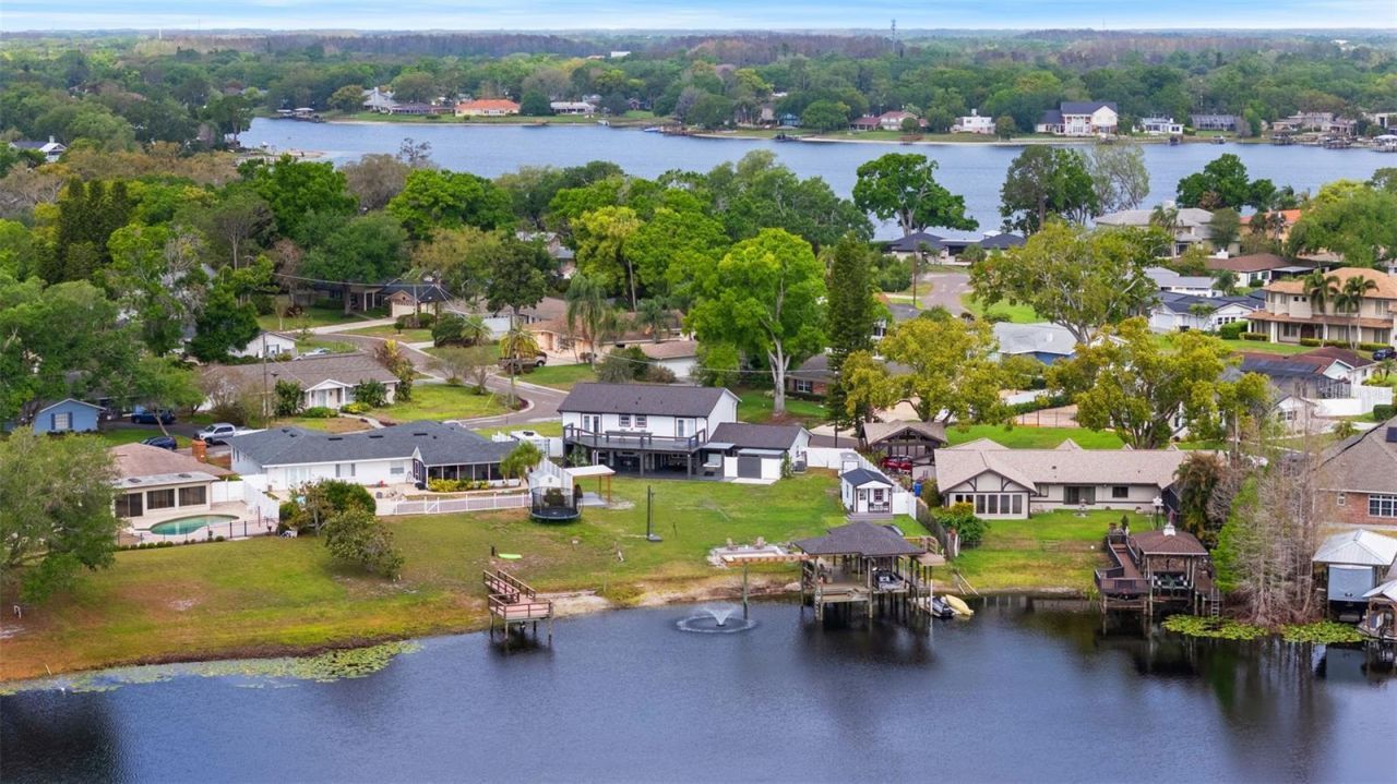 10525 Homestead Drive, Tampa, FL 33618 Photo