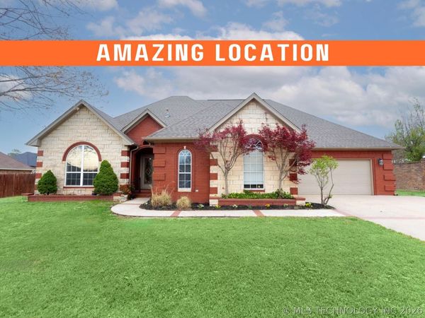 2108 Country Springs Street, McAlester, OK 74501