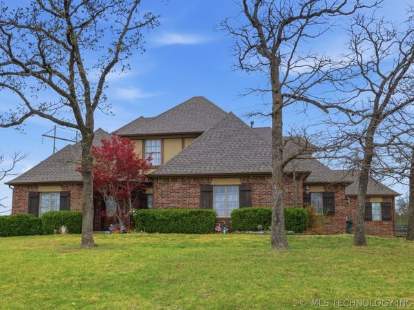 602 Cross Timbers Boulevard , Sapulpa, OK 74066