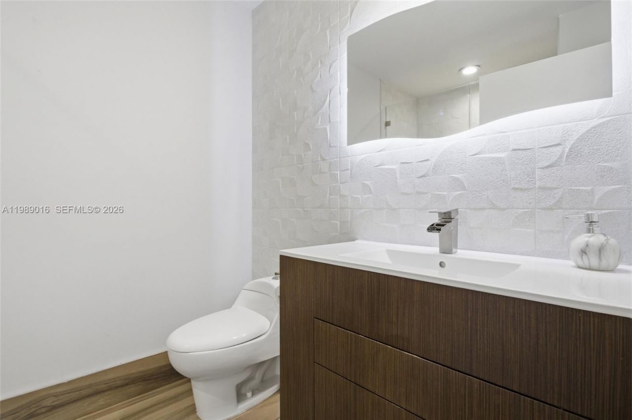 1010 SW 149th Ln , Sunrise, FL 33326 Photo