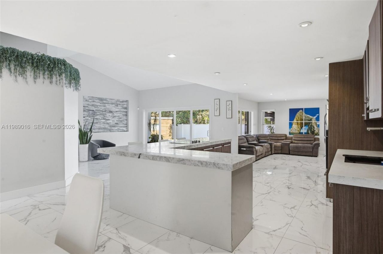 1010 SW 149th Ln , Sunrise, FL 33326 Photo