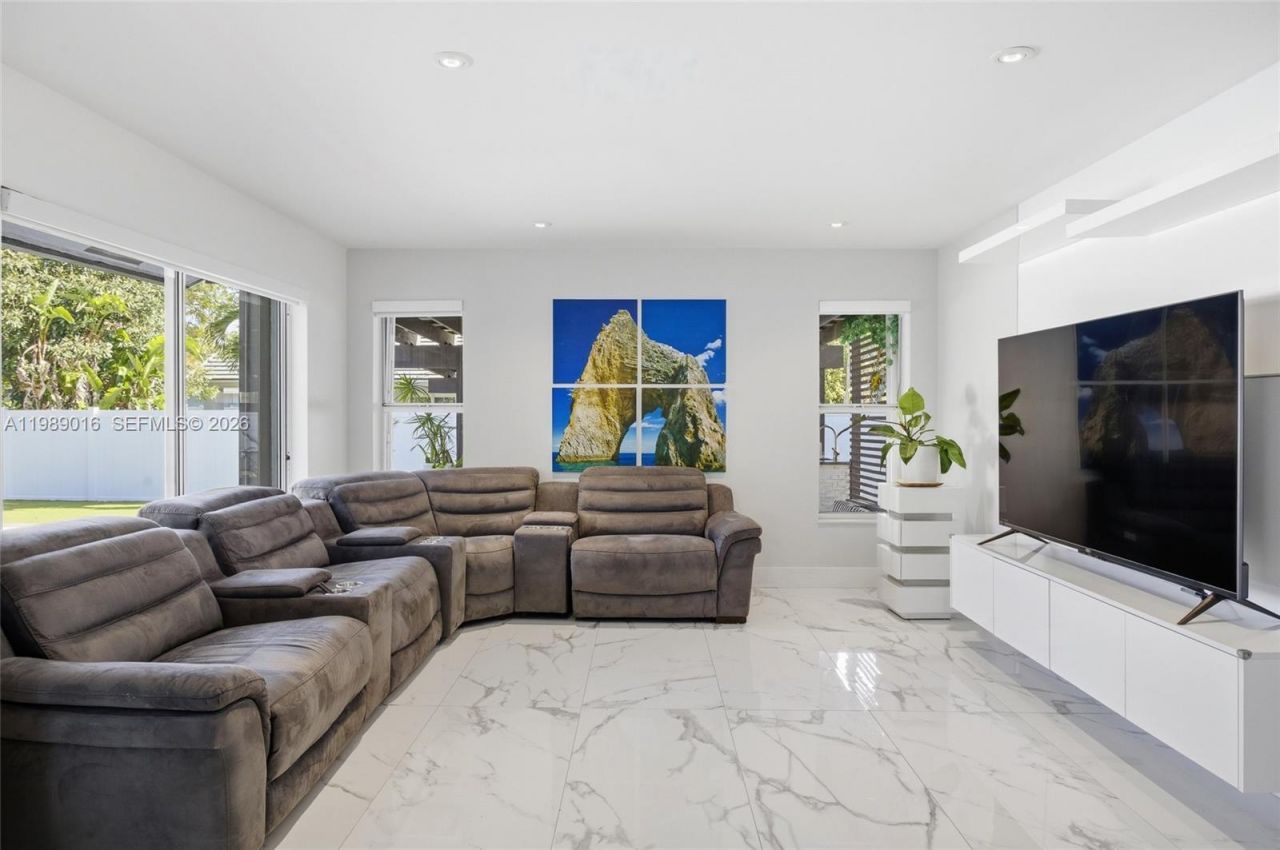 1010 SW 149th Ln , Sunrise, FL 33326 Photo