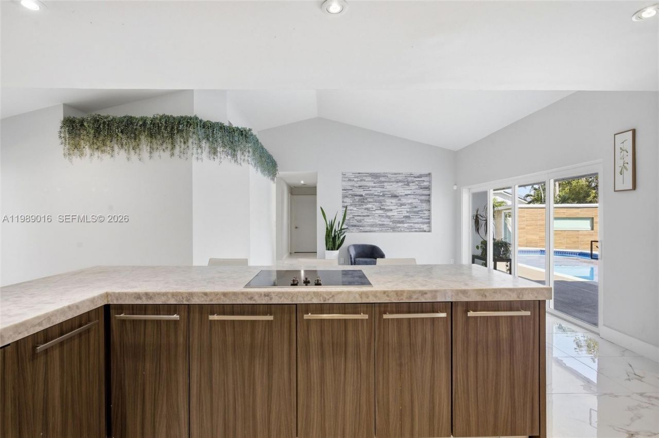 1010 SW 149th Ln , Sunrise, FL 33326 Photo