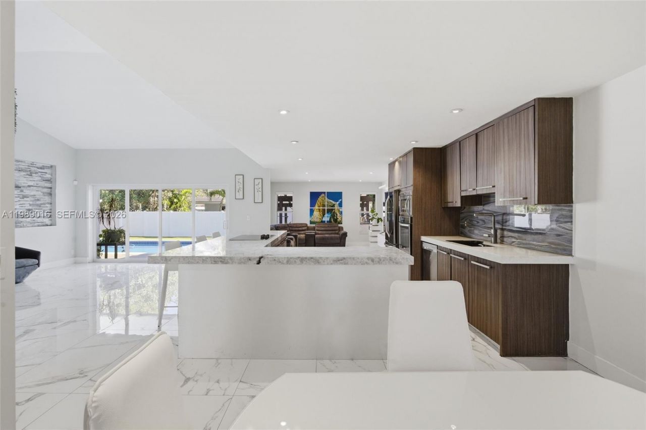 1010 SW 149th Ln , Sunrise, FL 33326 Photo