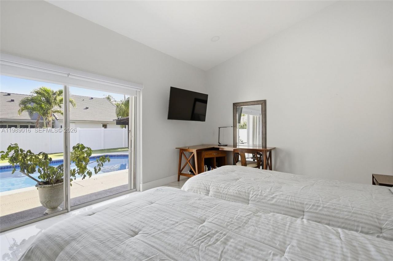 1010 SW 149th Ln , Sunrise, FL 33326 Photo