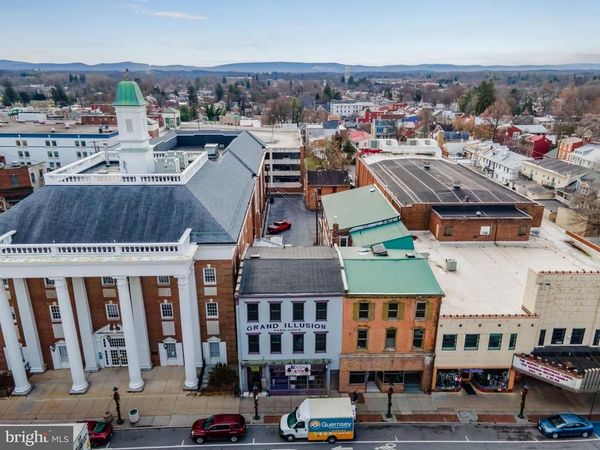 26 W HIGH STREET , CARLISLE, PA 17013