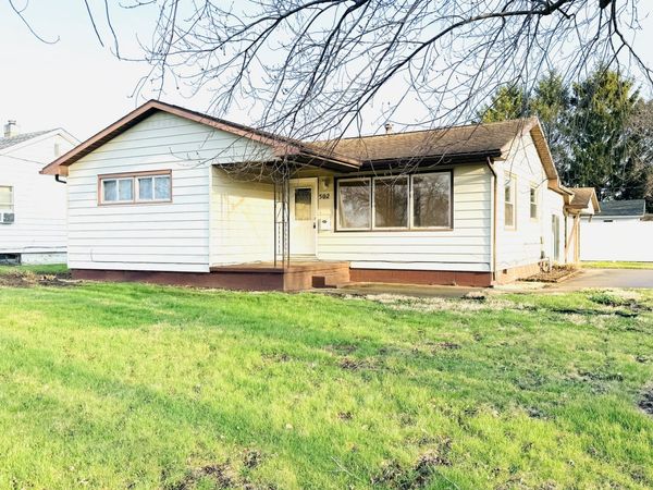 502 W ELM , Hoopeston, IL 60942