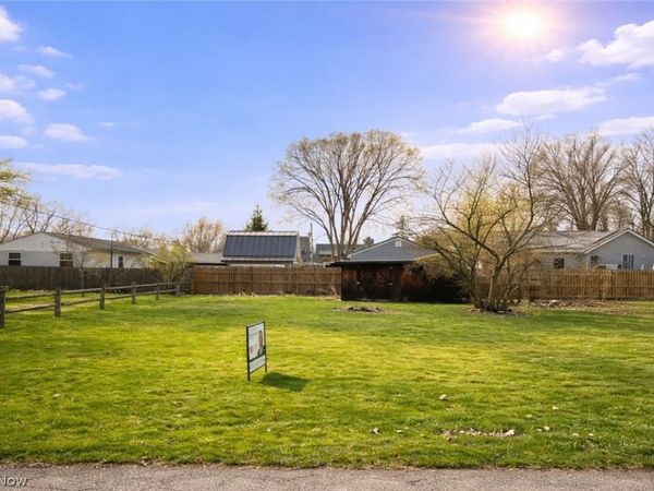 V/L Craggy Creek Drive, Chippewa Lake, OH 44215