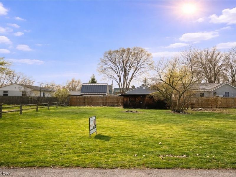 V/L Craggy Creek Drive, Chippewa Lake, OH 44215 Photo 1