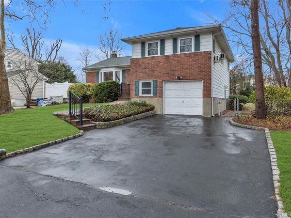 438 Atlantic Street , East Northport, NY 11731