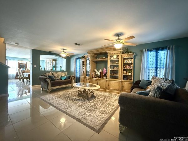 1235 Autumn Moon, San Antonio, TX 78245