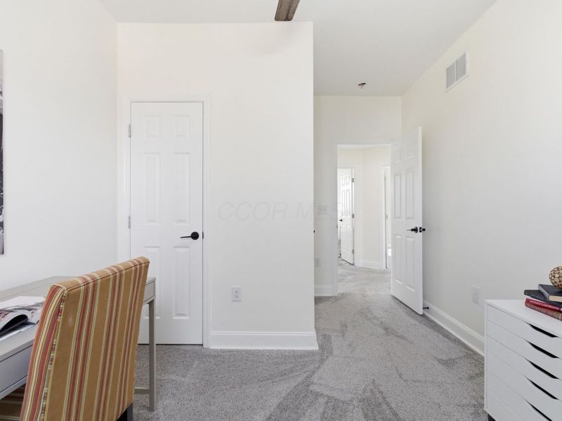 633 E Starr Avenue, Columbus, OH 43201 Photo 30