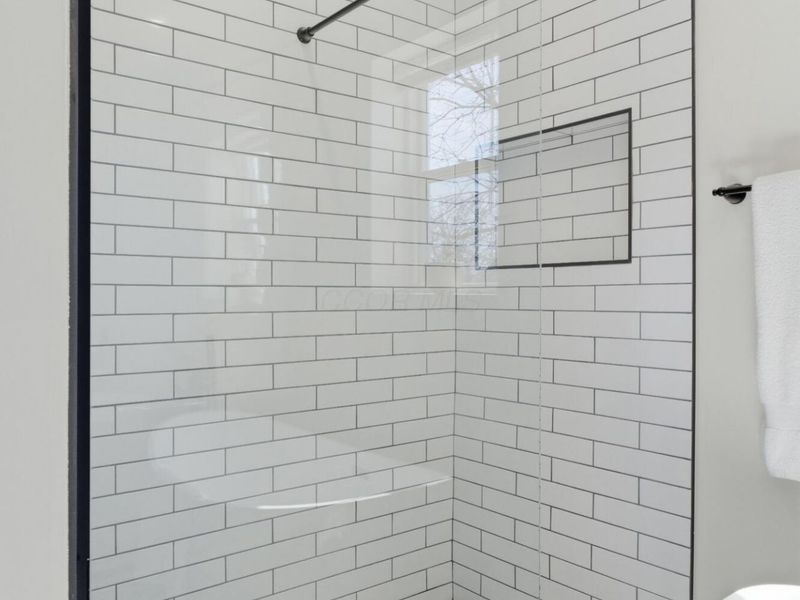 633 E Starr Avenue, Columbus, OH 43201 Photo 36