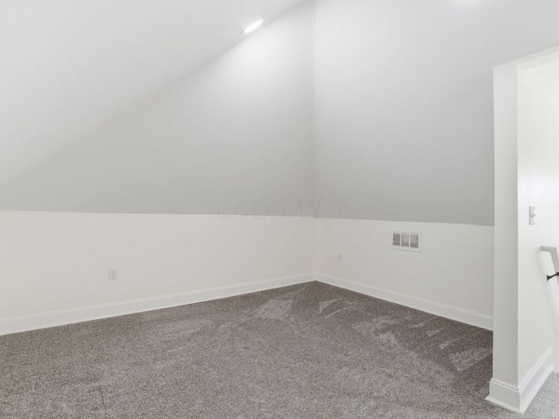 633 E Starr Avenue, Columbus, OH 43201 Photo 39