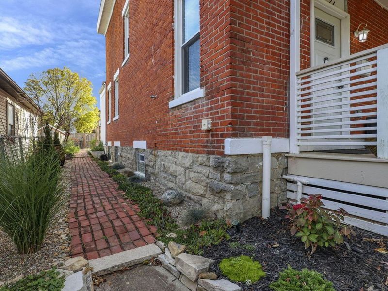 633 E Starr Avenue, Columbus, OH 43201 Photo 53