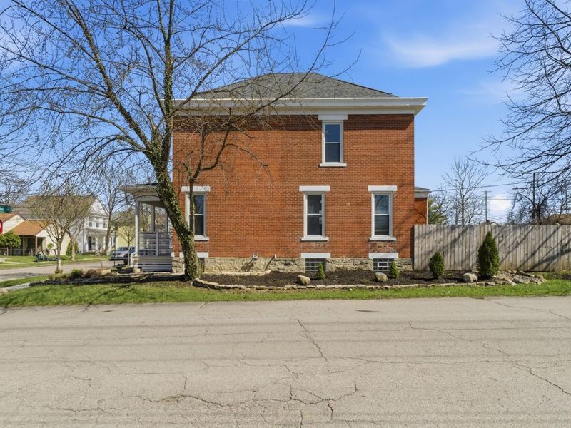 633 E Starr Avenue, Columbus, OH 43201 Photo 54