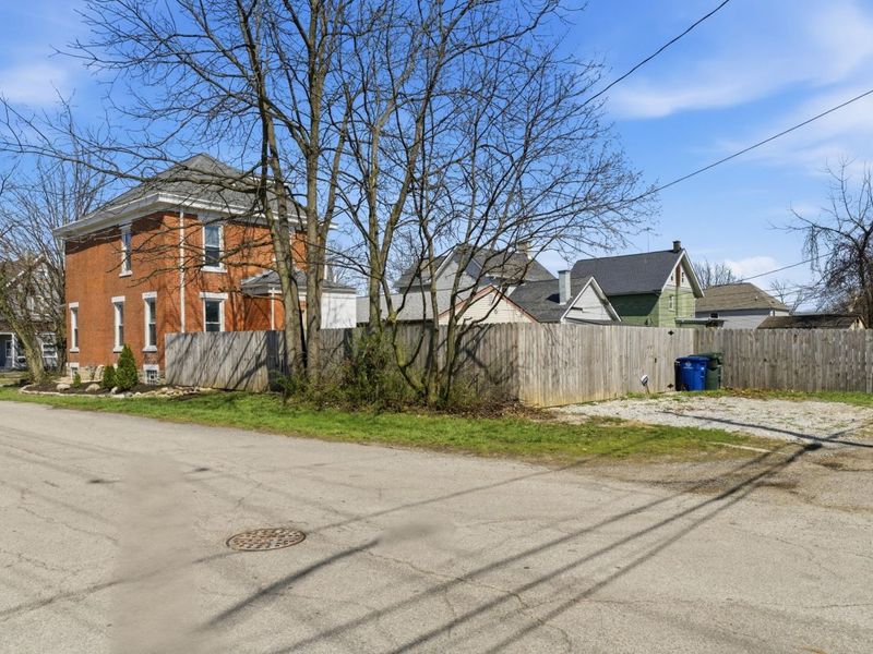 633 E Starr Avenue, Columbus, OH 43201 Photo 55