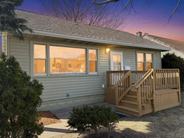 1230 Losey Blvd, La Crosse, WI 54601