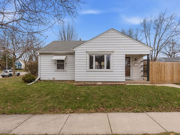 8824 W Locust St, Milwaukee, WI 53222