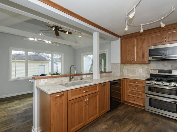 2924 N 79th St, Milwaukee, WI 53222